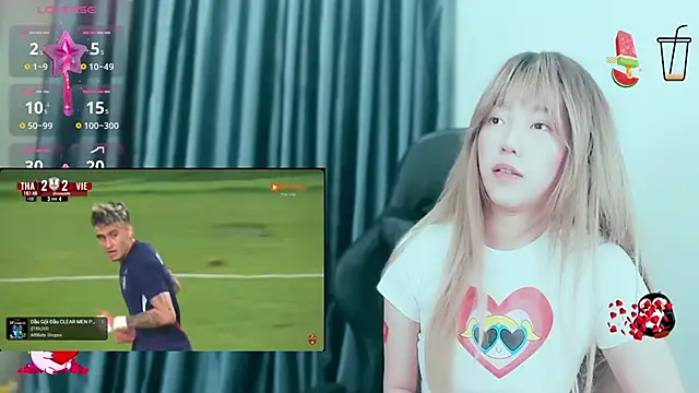 -Poison-Ivy- online show from 5, 1, 2025