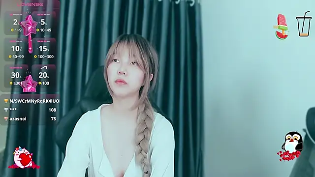 -Poison-Ivy- online show from 3, 1, 2025