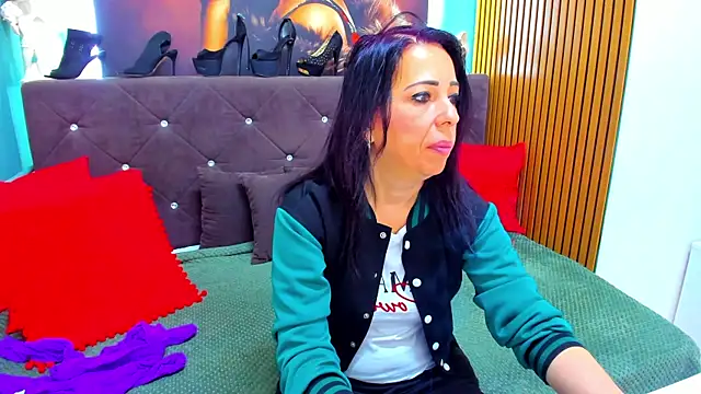 LauraSin online show from 14, 5, 2026