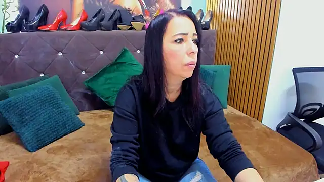 LauraSin online show from 18, 10, 2025