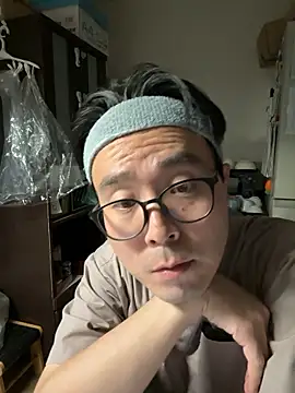 Snapshot of shigeki-113 chatting on 3, 10, 2025 shigeki-113 online show from 3, 10, 2025