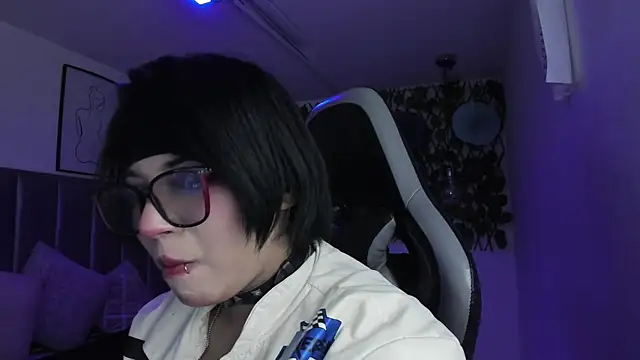 Kitty Gang online show from 10, 6, 2026