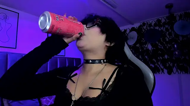 Kitty Gang online show from 19, 3, 2026