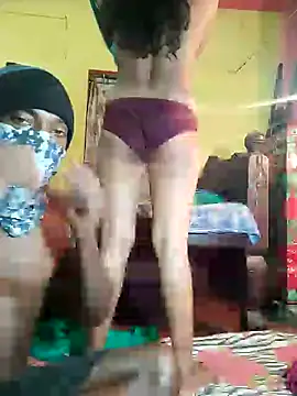 Snapshot of indiancouple09 chatting on 4, 2, 2025 indiancouple09 online show from 4, 2, 2025