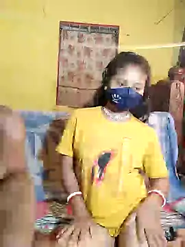 Snapshot of indiancouple09 chatting on 3, 2, 2025 indiancouple09 online show from 3, 2, 2025