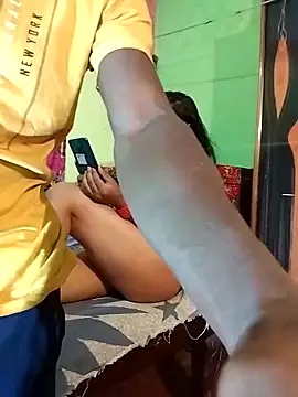 Snapshot of indiancouple09 chatting on 1, 3, 2025 indiancouple09 online show from 1, 3, 2025