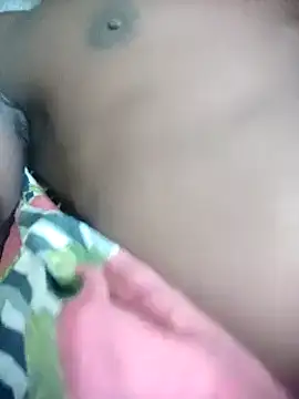 Snapshot of indiancouple09 chatting on 30, 1, 2025 indiancouple09 online show from 30, 1, 2025