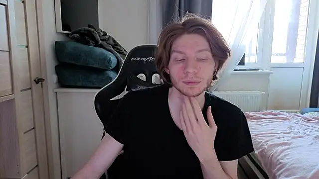 Snapshot of spaisenok chatting on 7, 2, 2026 spaisenok online show from 7, 2, 2026