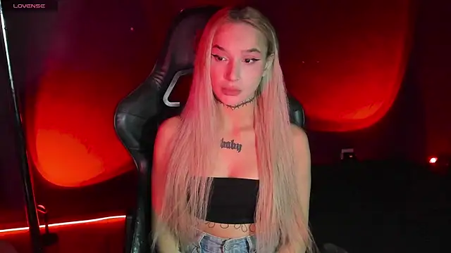 MilaAsh online show from 1, 10, 2025