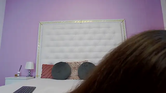 Lenna Paul online show from 18, 11, 2025