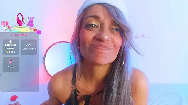 emma collson online show from 22, 12, 2025