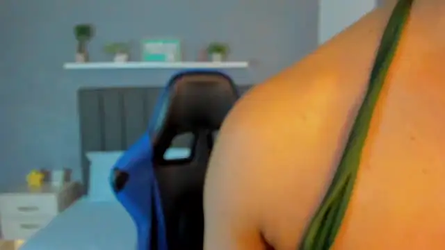 emma collson online show from 4, 10, 2025