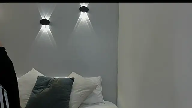 yulievans online show from 3, 2, 2025