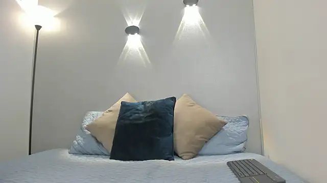 yulievans online show from 29, 1, 2025