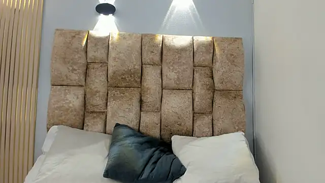 yulievans online show from 7, 2, 2025