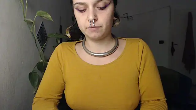 kinkyspirali online show from 1, 10, 2025