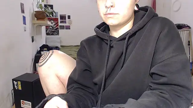 kinkyspirali online show from 16, 3, 2025