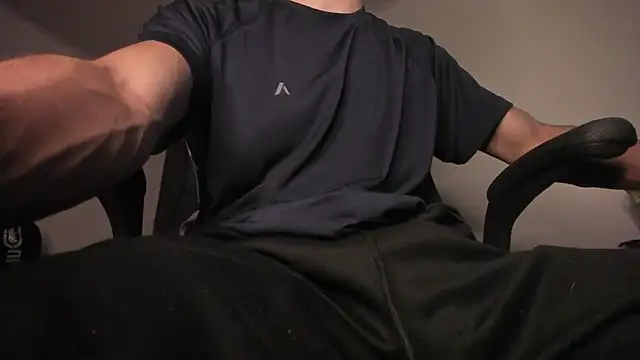 Snapshot of Big_cockcat chatting on 7, 10, 2025 Big cockcat online show from 7, 10, 2025