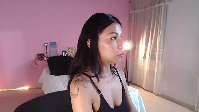selene gils online show from 1, 6, 2026