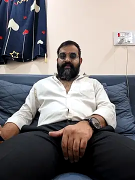 Fun Guuy online show from 3, 2, 2026