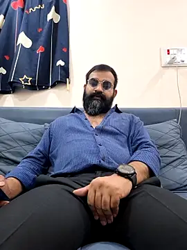 Fun Guuy online show from 4, 2, 2026