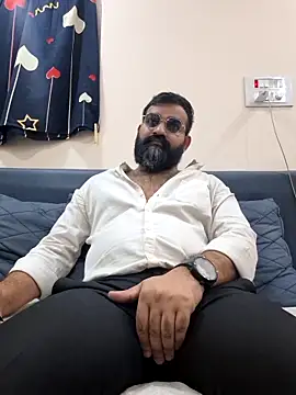 Fun Guuy online show from 5, 4, 2026