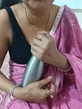 Snapshot of Saroj-Shah chatting on 8, 5, 2026 Saroj-Shah online show from 8, 5, 2026