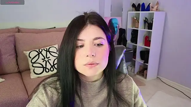 Jenna Adams  online show from 17, 10, 2025