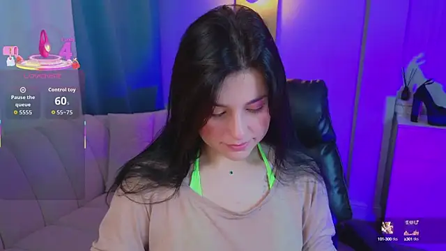 Jenna Adams  online show from 7, 10, 2025