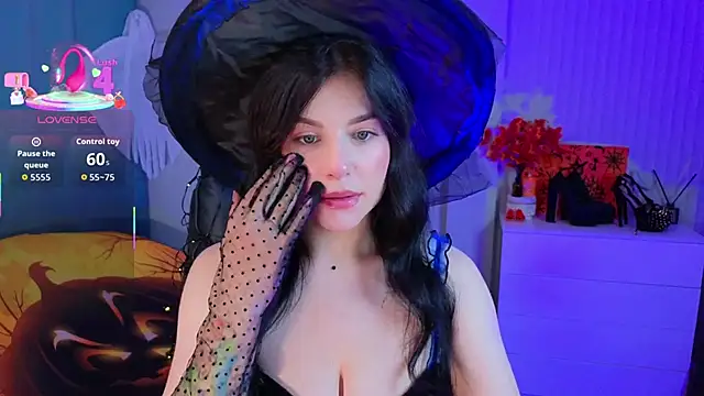 Jenna Adams  online show from 25, 10, 2025