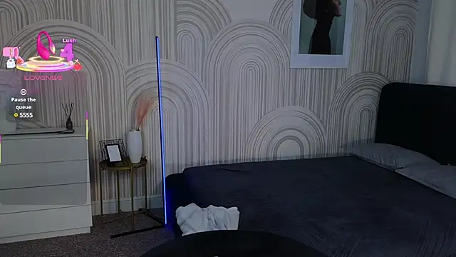 Jenna Adams  online show from 17, 3, 2025