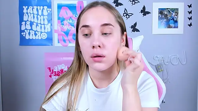 MiaMilas online show from 26, 12, 2024