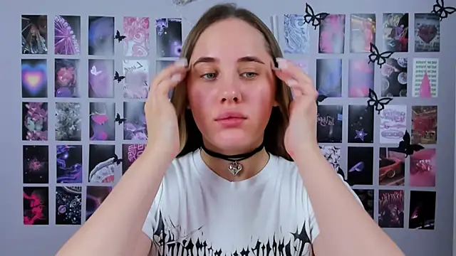 MiaMilas online show from 19, 2, 2025