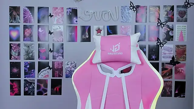 MiaMilas online show from 19, 2, 2025