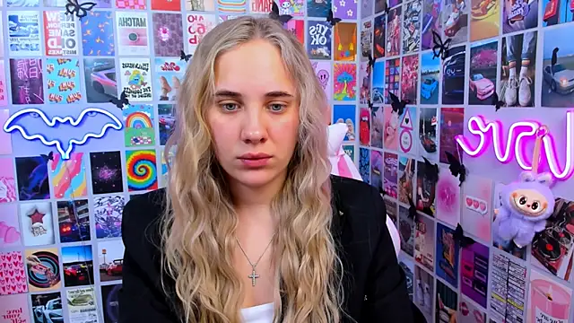 MiaMilas online show from 18, 12, 2025