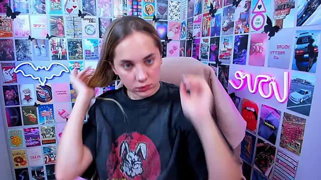 MiaMilas online show from 7, 10, 2025