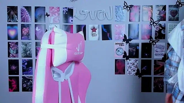 MiaMilas online show from 13, 2, 2025