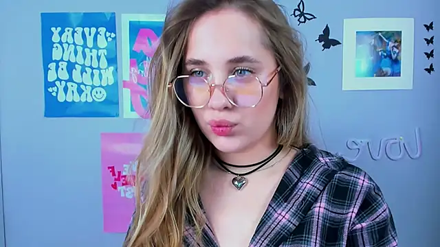 MiaMilas online show from 4, 2, 2025