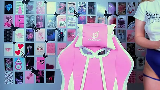 MiaMilas online show from 20, 3, 2025