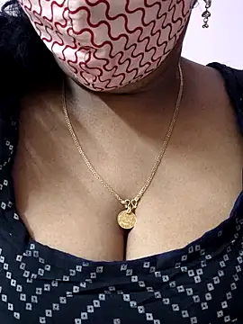 Snapshot of mallu-sumi chatting on 23, 5, 2026 mallu-sumi online show from 23, 5, 2026