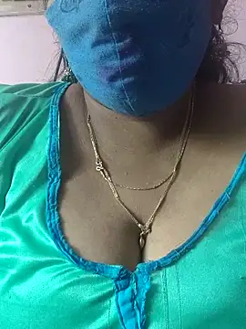 mallu-sumi online show from 31, 10, 2025