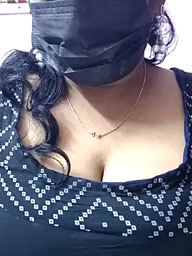 mallu-sumi online show from 5, 12, 2025