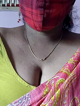 mallu-sumi online show from 8, 11, 2025