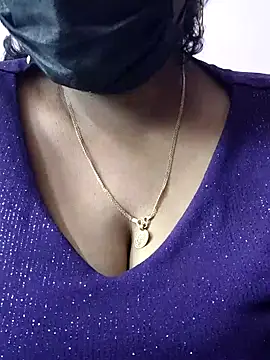 mallu-sumi online show from 12, 4, 2026