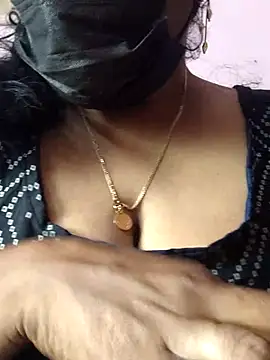 mallu-sumi online show from 9, 4, 2026