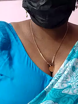 Snapshot of mallu-sumi chatting on 28, 4, 2026 mallu-sumi online show from 28, 4, 2026