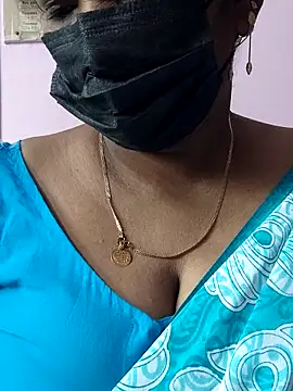 Snapshot of mallu-sumi chatting on 29, 4, 2026 mallu-sumi online show from 29, 4, 2026
