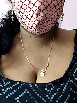 Snapshot of mallu-sumi chatting on 26, 5, 2026 mallu-sumi online show from 26, 5, 2026