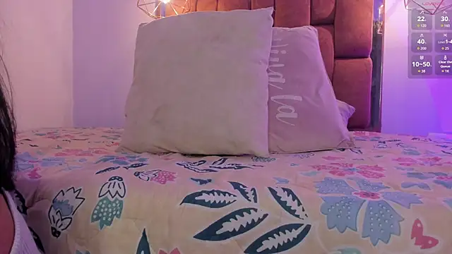 kristakinnky online show from 4, 10, 2025