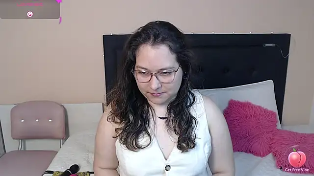 May Carlier online show from 16, 3, 2025